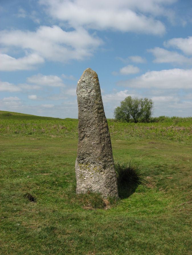 Maximajor Stone Standing Stone