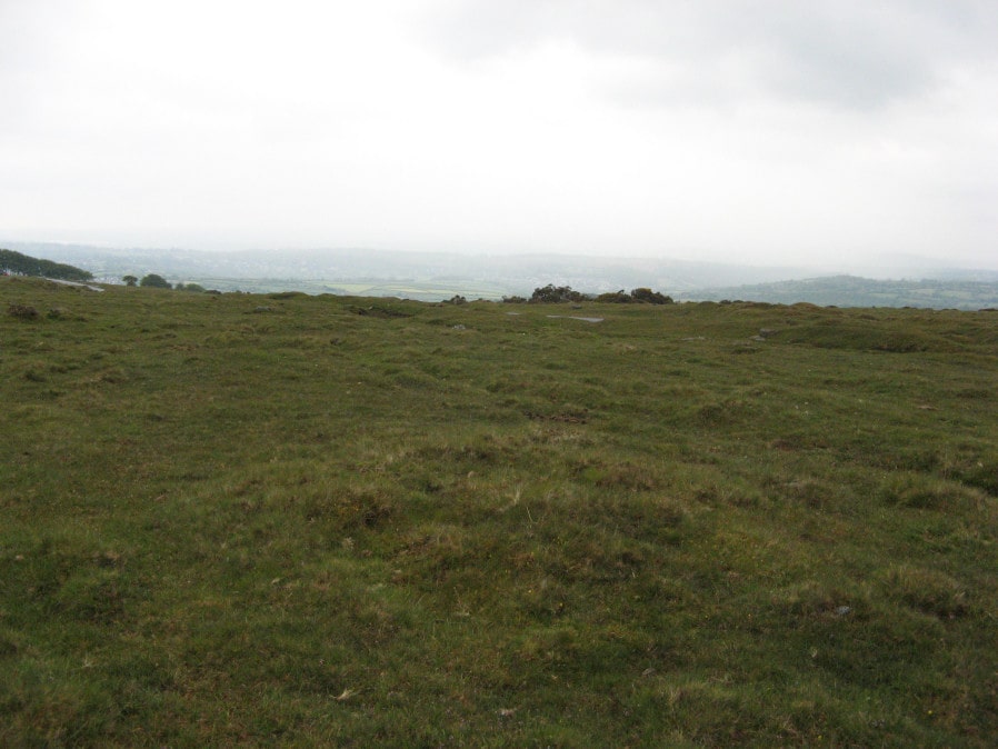 Sharpitor N.W. stone row Cairn