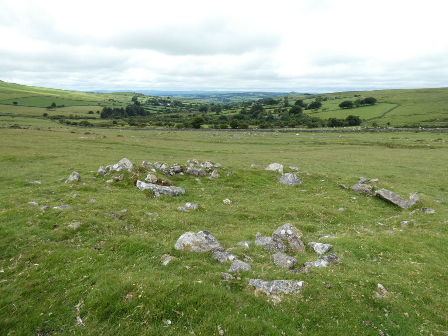 Roos Tor NW Round House