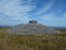 Eastern White Barrow (The Submarine) Cairn