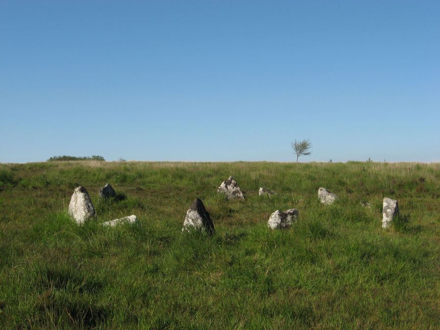 Lakehead Hill Cairn Circle
