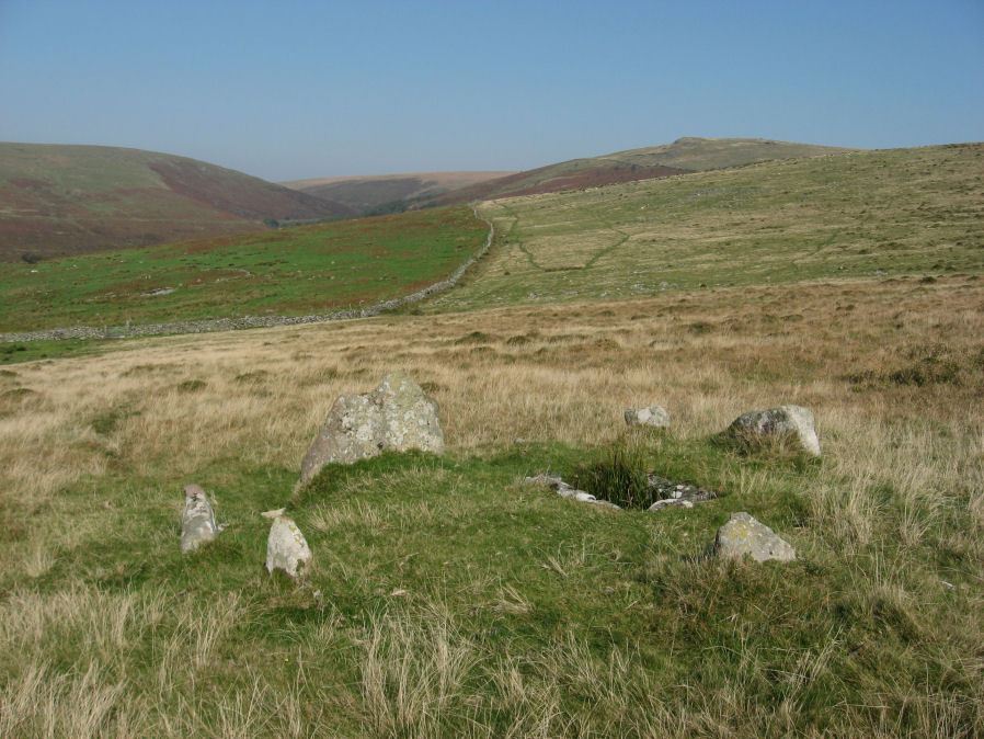 Lower Piles Ring Setting Cairn and Cist