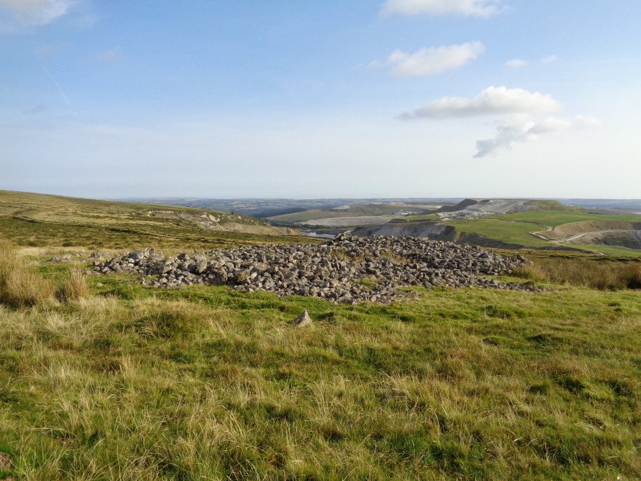 Shell Top Chambered Cairn